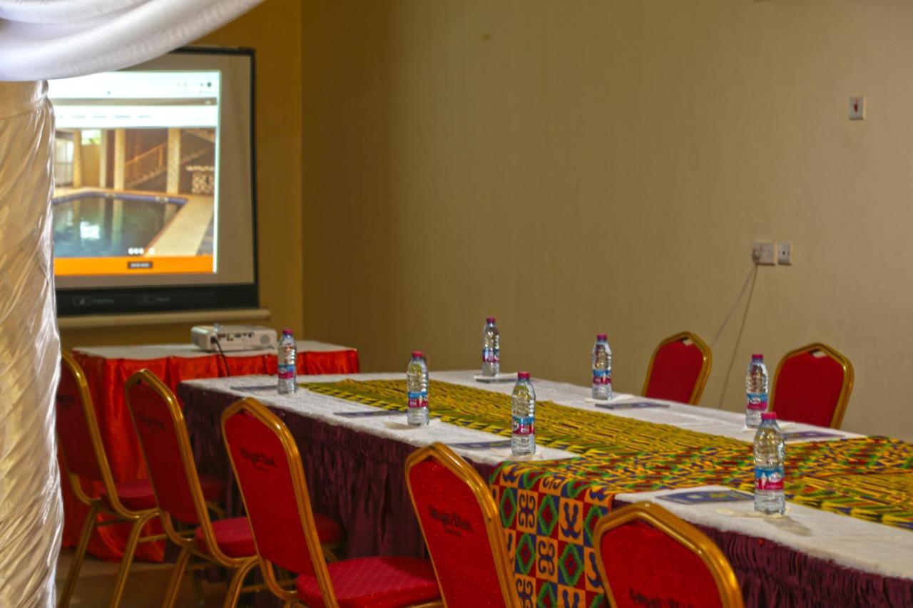 Grand Star Hotel North Legon Dış mekan fotoğraf
