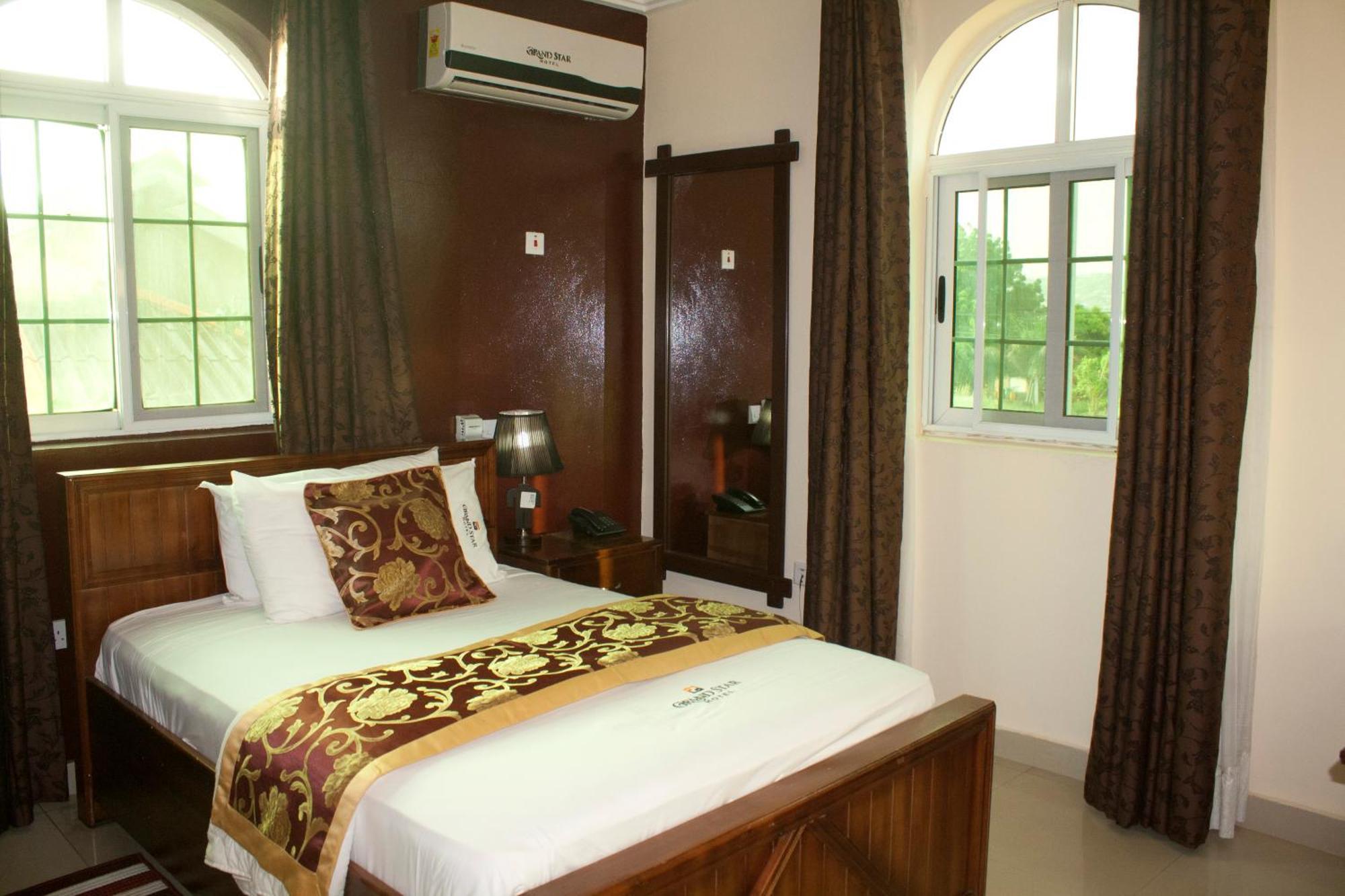 Grand Star Hotel North Legon Oda fotoğraf