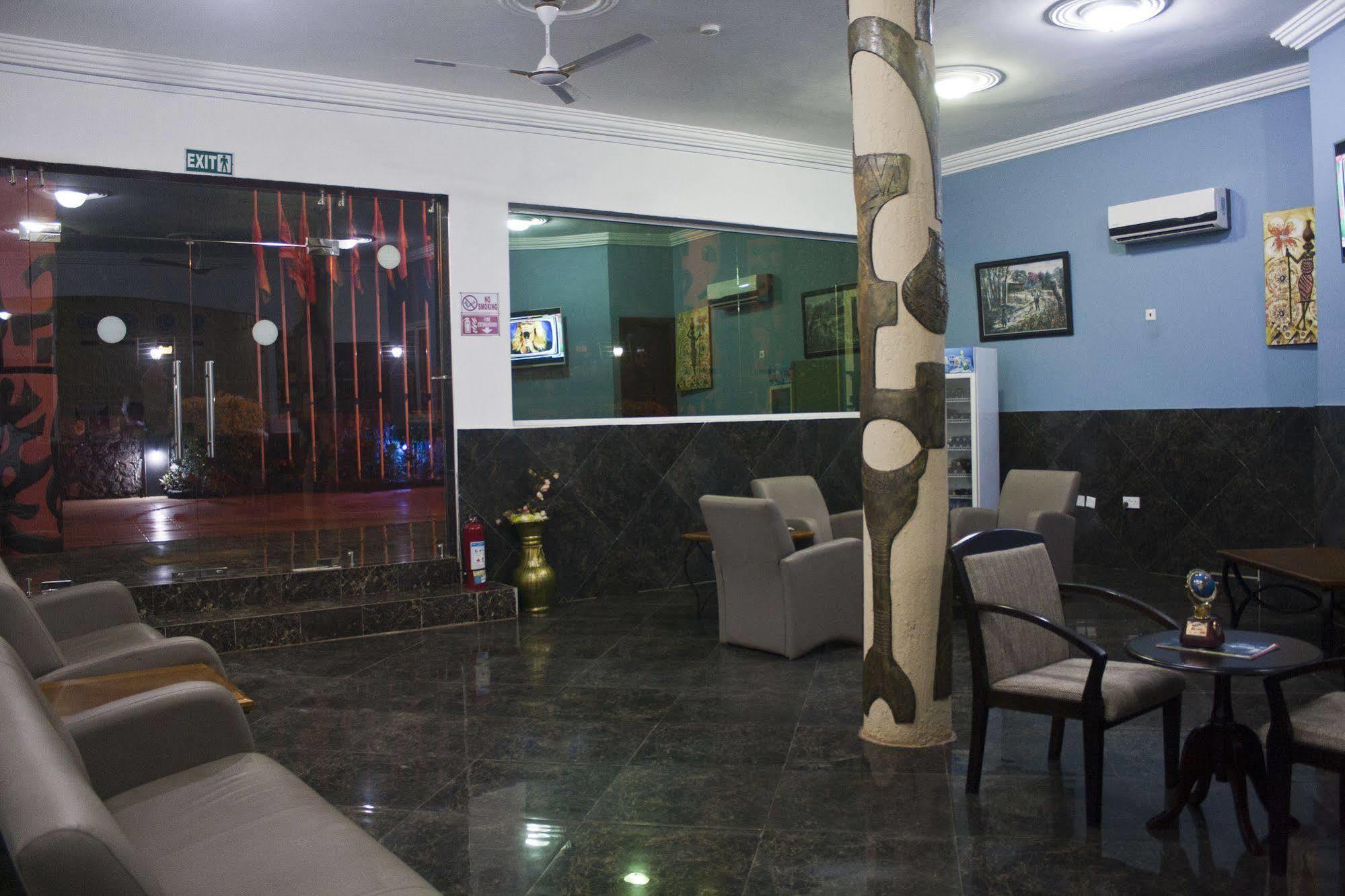 Grand Star Hotel North Legon Dış mekan fotoğraf