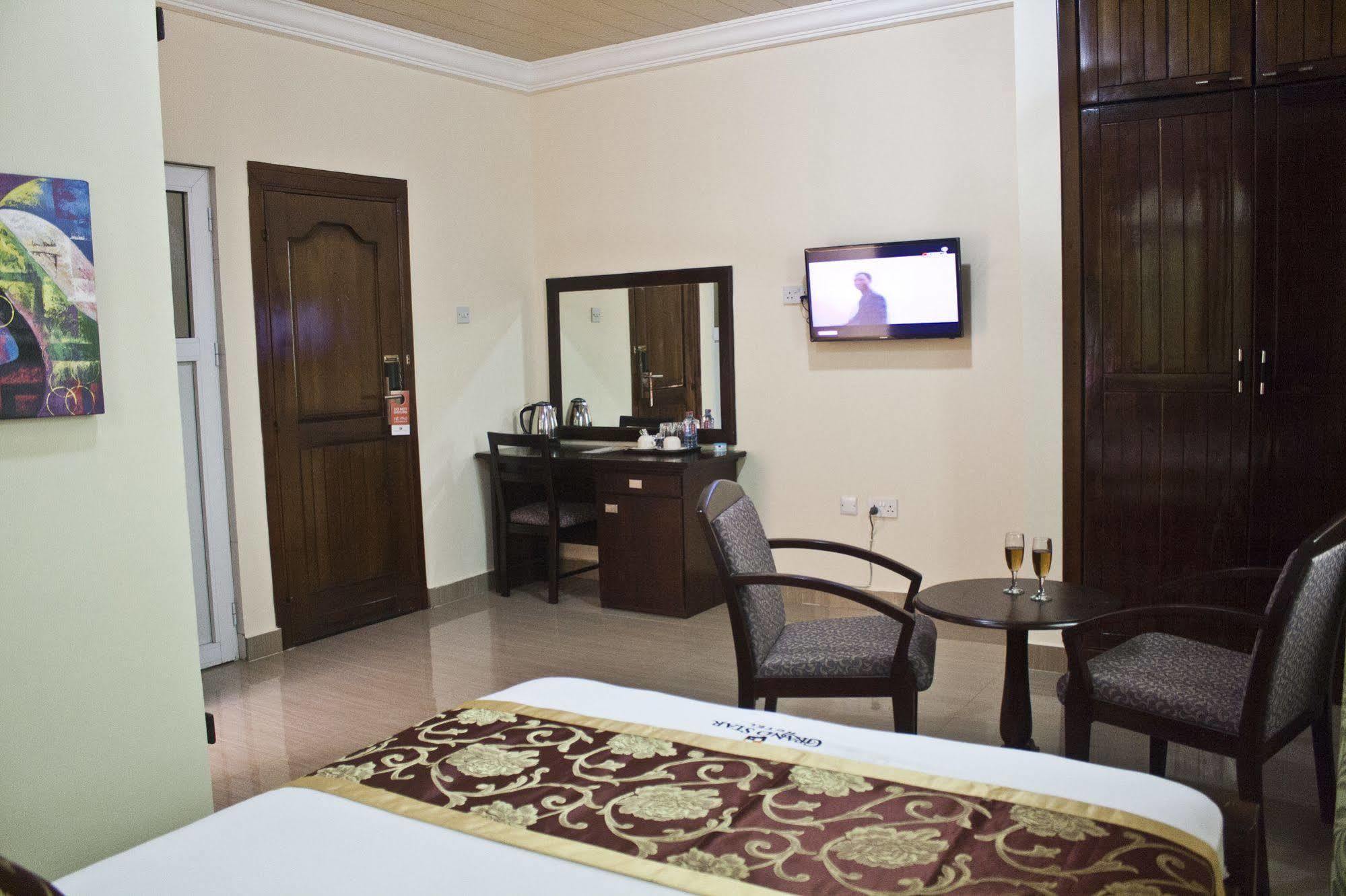 Grand Star Hotel North Legon Dış mekan fotoğraf