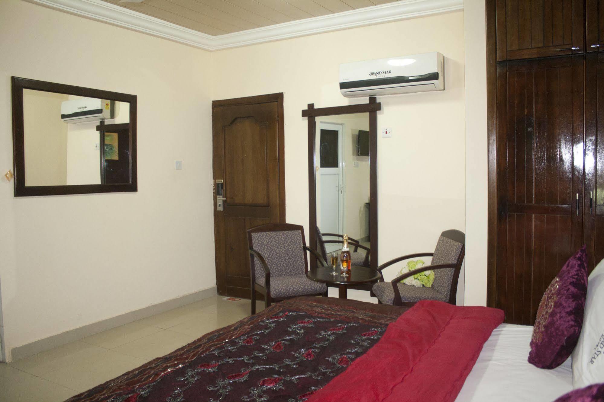 Grand Star Hotel North Legon Dış mekan fotoğraf